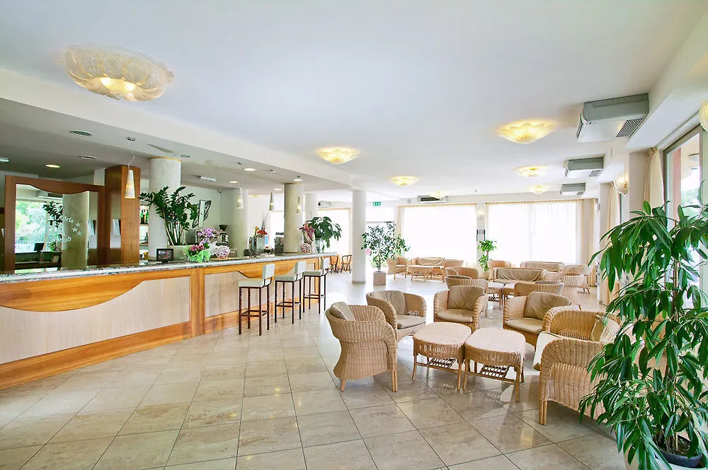 Hotel Adria Beach Club